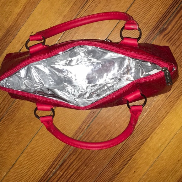 Never used Red Thermal Wine clutch bag - Picture 3 of 3